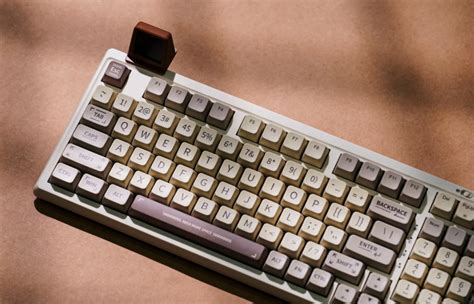 Epomaker RT100 Mechanical Keyboard Review - digitalchumps