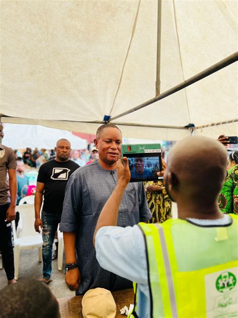 In Pictureseshinlokun Sanni Votes At Lagos Island The Gazelle News