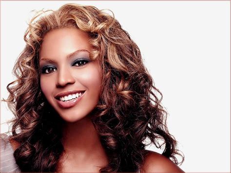 Men Women Photos American Recording Artist Actress And Fashion Designer Beyonce Knowles Wallpapers