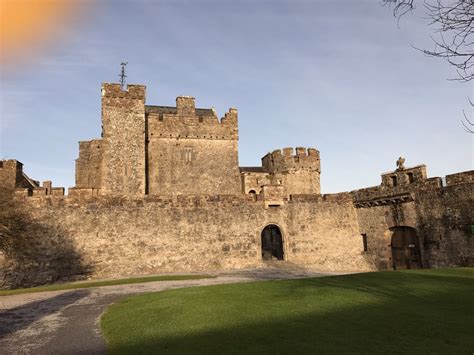 Cahir Castle - 12 Photos - Tours - Cahir, Co. Tipperary, Republic of ...