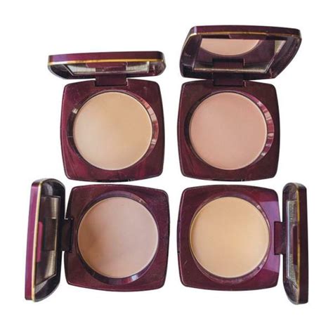 Lakme Radiance Compact Natural Marble G Jiomart