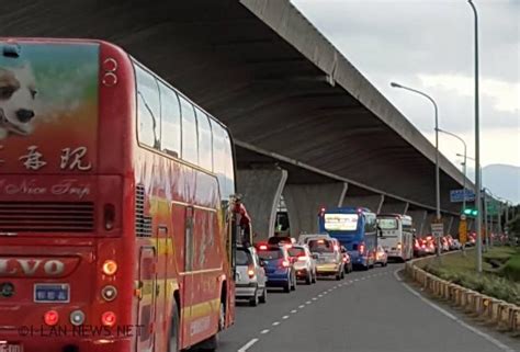 端午連假第2天 國道五北上出現車流回堵 宜蘭新聞網