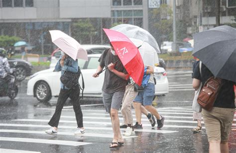 康芮颱風最新動態整理！路徑預測、登陸台灣關鍵、風雨影響一次看 天氣預報 生活 Nownews今日新聞