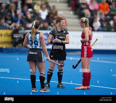 Female Field Hockey Umpire Hi Res Stock Photography And Images Alamy