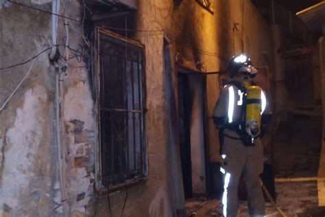 Mueren Tres Personas En El Incendio De Una Vivienda En Murcia