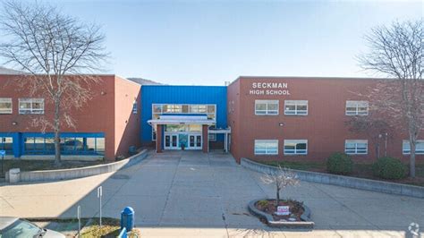 Seckman Senior High School, Rankings & Reviews - Homes.com