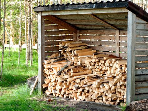 Brennholz Im Garten Lagern So Gehts Bauhaus