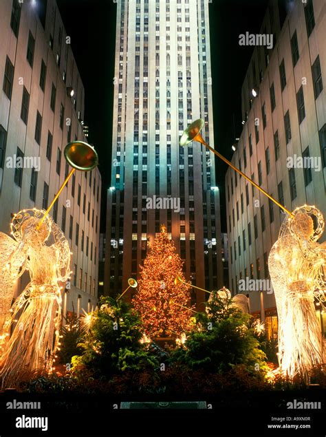 CHRISTMAS TREE ANGELS ROCKEFELLER CENTER (©RAYMOND HOOD 1939) FIFTH ...