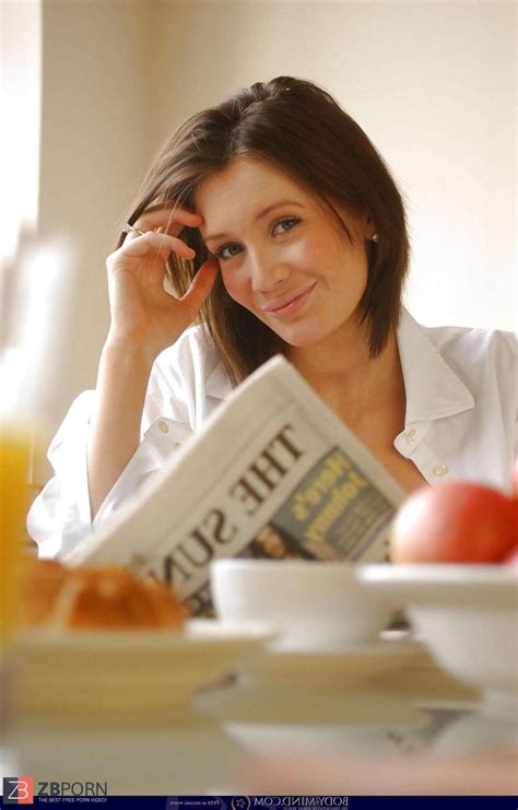 Pregnant Chick Peta Todd My Bump ZB Porn