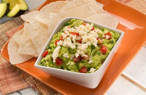 Guacamole con Queso Fresco - Avocados From Mexico