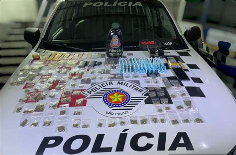 Pm Prende Homem Por Tr Fico De Drogas