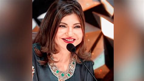 Alka Yagnik Diagnosed With Hearing Disorder Know About It And What