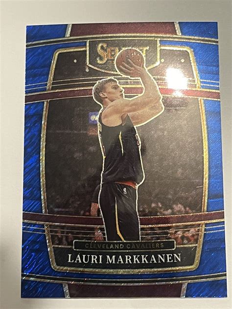 2021 22 Panini Select Lauri Markkanen Concourse Blue Shimmer Prizm 90