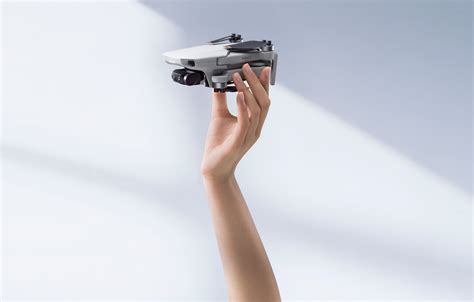 Palm-Sized DJI Mini 2 Drone Officially Unveiled, Still Packs a 4K ...