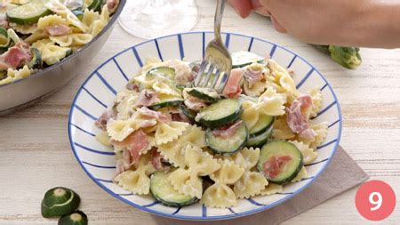 Ricetta Pasta Con Zucchine Speck E Philadelphia Consigli E