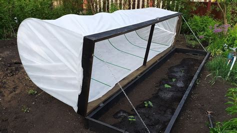 Удобная теплица с откидным верхом своими руками - YouTube