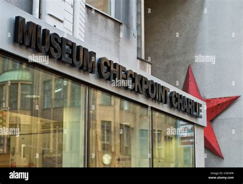 Checkpoint charlie museum hi-res stock photography and images - Alamy