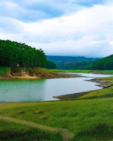 Munnar Echo Point - South Tourism - Medium