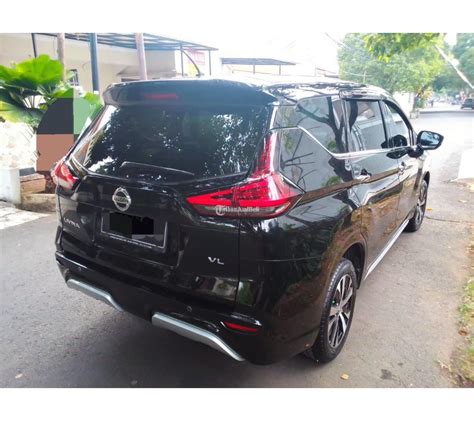 Nissan New Livina Vl At Warna Hitam Mobil Terawat Siap Pakai Di