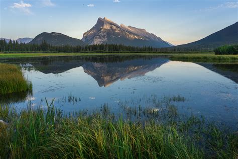 Vermillion Lakes (OC) (5349x3566) : r/EarthPorn