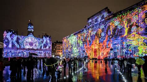 Il Ponte Dell Immacolata A Lione Per La Festa Delle Luci La Repubblica