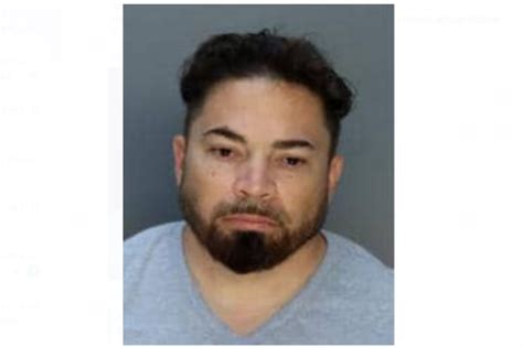 De Acusado De Abuso Sexual En La Vida Real A Detective En El Cine My XXX Hot Girl