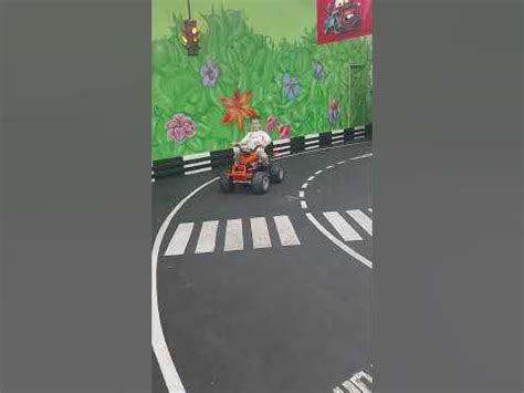 На мини квадрики - YouTube