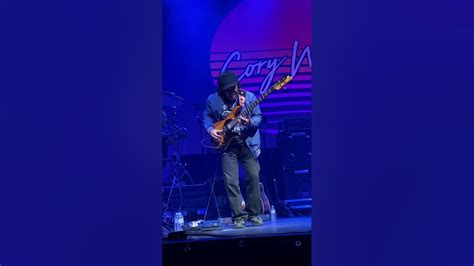 Amazing Victor Wooten Bass Solo Youtube