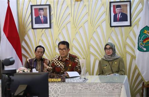 Pj Gubernur Kaltim Paparkan Peningkatan Jamsostek Di Paritrana Award