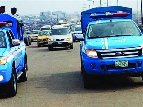 Frsc Vehicles Lead Motorists As Lagos Ibadan Expressway Kara Bridge