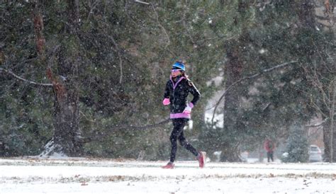 Denver weather: Snow likely Tuesday morning after warm Monday