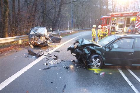 Schwerer Unfall Auf Der Talstra E In L Denscheid