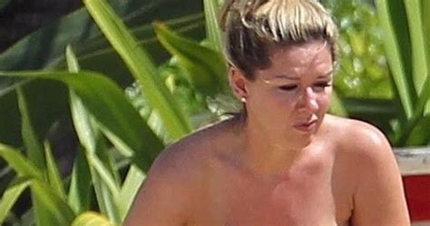 Hot Girl Area Claire Sweeney In Hot Bikini English Actress And Singer