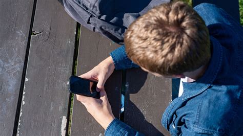 Adolescenti Spagnole Foto Nude Ma Sono Un Fake Quale Pena Applicare Euronews