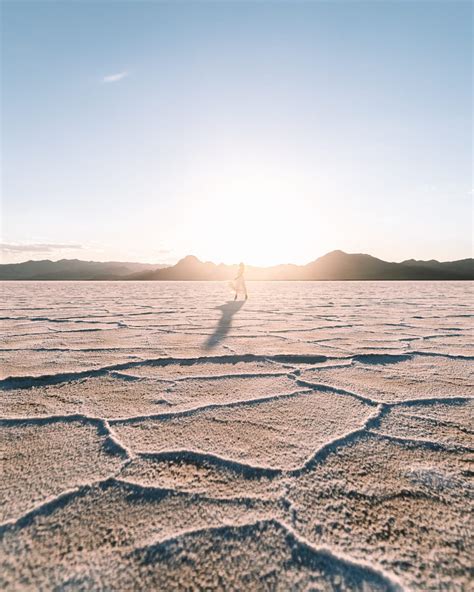 Ultimate Guide To Visiting The Bonneville Salt Flats Utah