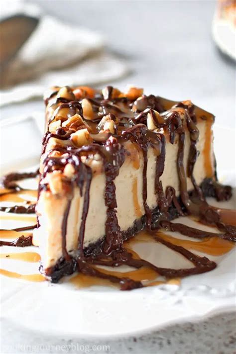 Cheesecake Factory Caramel Pecan Turtle Cheesecake