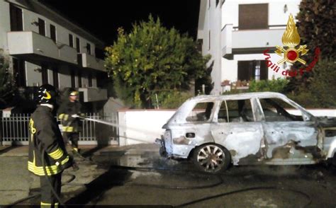 Auto A Fuoco Nella Notte A San Miniato