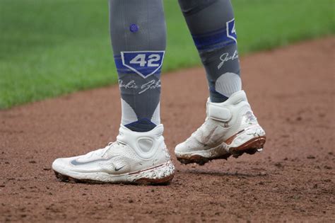 What Pros Wear What Cleats Do Pro Baseball Players Wear Heres Your 2023 Mlb Cleats Report