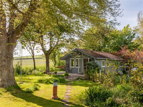 The Beech Hut In South Milton Devon Cottages And Lodges