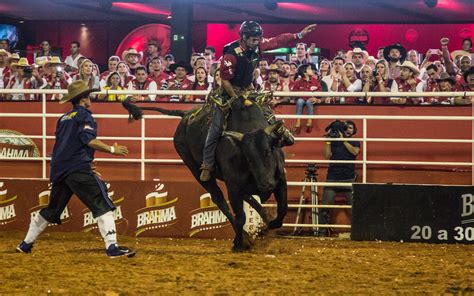 Fotos Confira Noite Do Rodeio Internacional Em Barretos Fotos Em