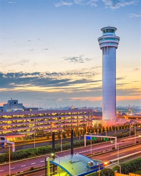 Best Airports Around The World - Vibe FM