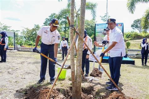 Kai Tanam Pohon Serentak Di Seluruh Stasiun Swa Co Id