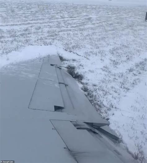 American Airlines Plane Skids Off Runway At Ohare Amid Arctic Blast