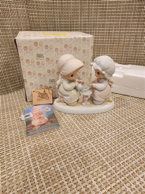 Vintage Precious Moments Porcelain Figurine Friendship Hits The Spot