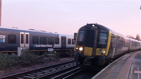 Swr Class 444 Passing Clapham Junction 20 1 2024 Youtube