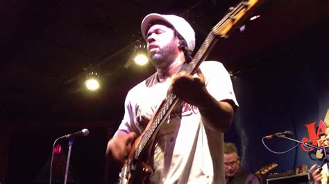 Victor Wooten Bass Solo Part 2 Youtube