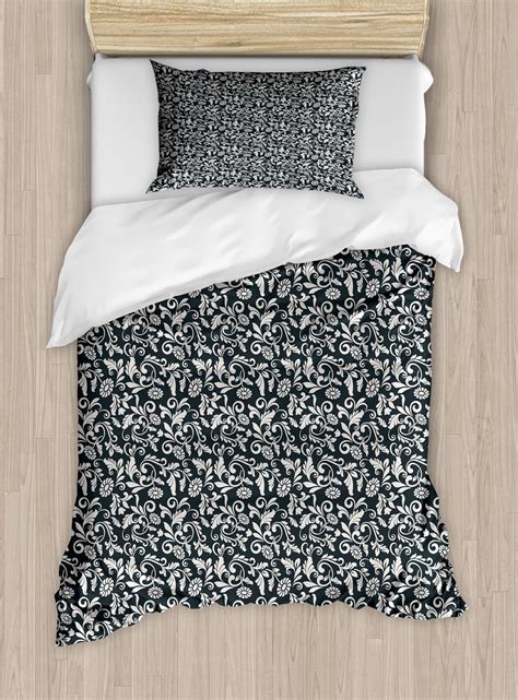 Vintage Duvet Cover Set Layout Of Burgeoning Flower Leaves Strokes And