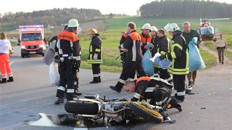 Motorradfahrer Bei Unfall Schwer Verletzt