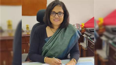 Jaya Verma Sinha Takes Charge As First Woman Ceo Chairperson Of