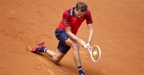 Tennis ATP Tournoi De Madrid 2024 Medvedev Sort Bublik Tennis